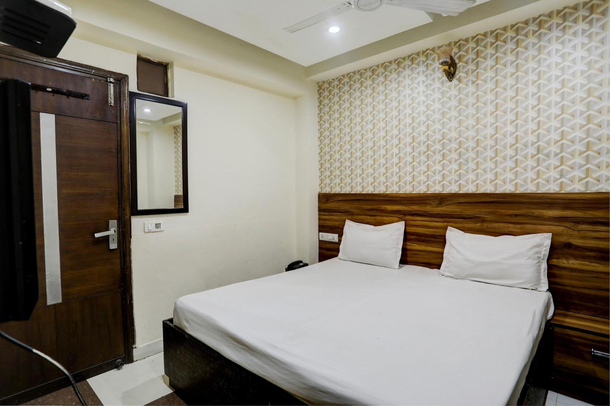 לודהיאנה Hotel O Hcn מראה חיצוני תמונה
