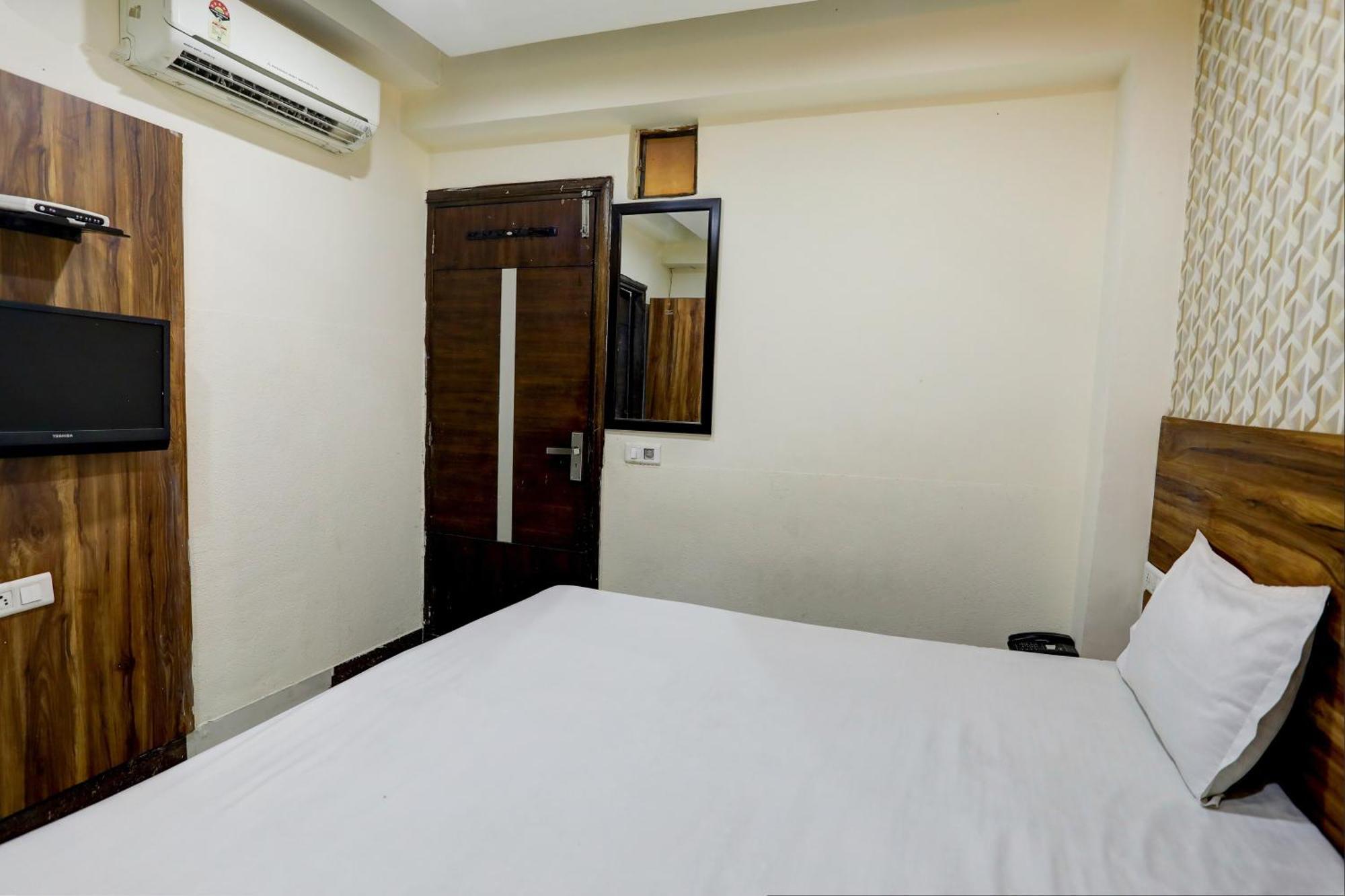 לודהיאנה Hotel O Hcn מראה חיצוני תמונה